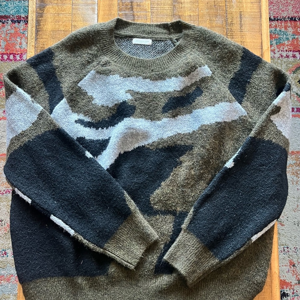 Chic Soul Women's Camouflage Sweater - Black, Gray, Brown XL